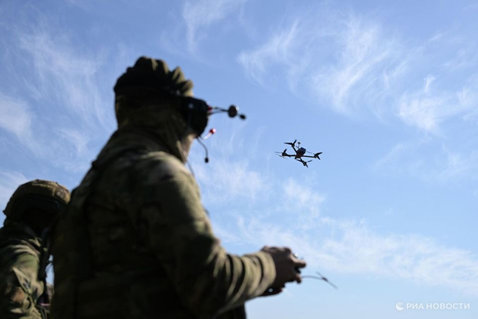  FPV-     