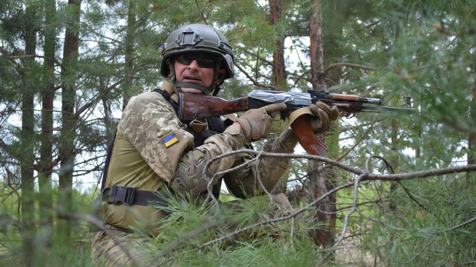 За Славянском и Краматорском нет крепких рубежей: Анпилогов о том, почему ВСУ цепляются за Донбасс