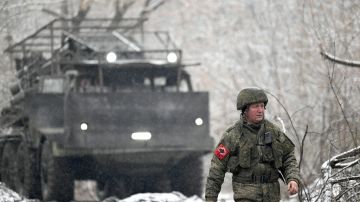 "Зачистили норы ВСУ на меловом склоне": военный эксперт о новых успехах ВС РФ южнее Закотного