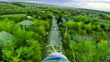 Андрей Руденко: Расчёты войск беспилотных систем 58-го отдельного батальона специального назначения «Южной» группировки войск наносят удары по автотранспорту ВСУ в Краматорске и окрестностях