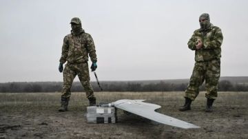 Минобороны: операторы БПЛА ВС России уничтожили КАМАЗ ВСУ в Краматорске